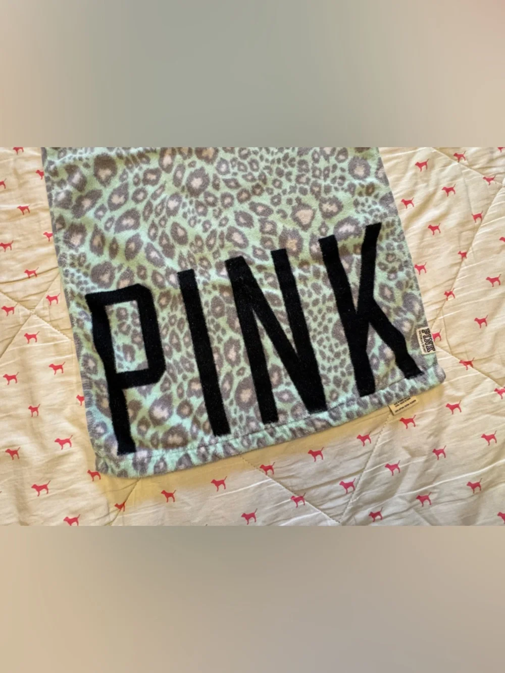 VS PINK VINTAGE Y2K HAND BATH TOWEL MINT GREEN SNOW LEOPARD CHEETAH LOGO RARE